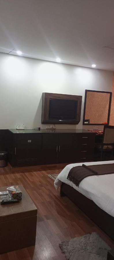 Hira Guest House Karachi Extérieur photo