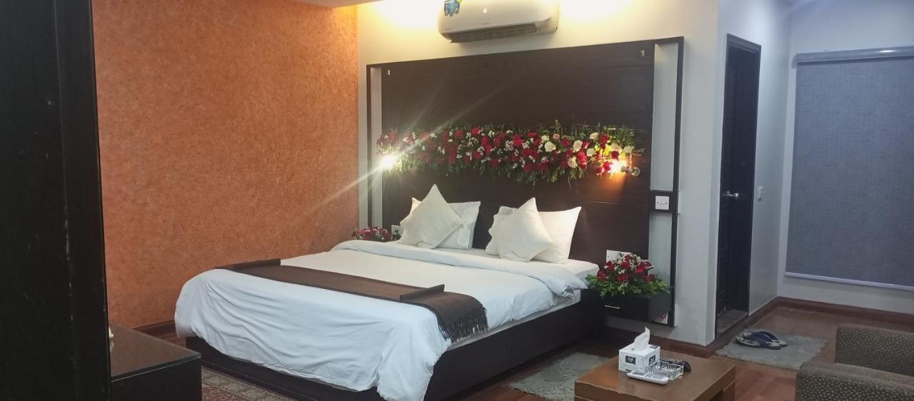 Hira Guest House Karachi Extérieur photo
